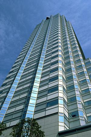 魅力たっぷりの3階建て住宅です