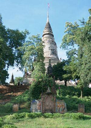 インパクトドライバーのセット販売も行う三省堂